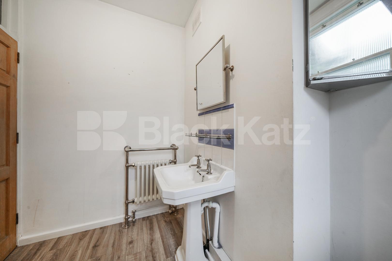 			1 Bedroom, 1 bath, 1 reception Apartment			 Fitzalan Street, Lambeth North/Kennington